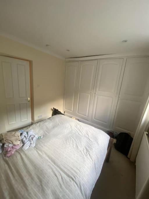 Apartamento Dancer Road - Welcoming Flat With Outdoor Space